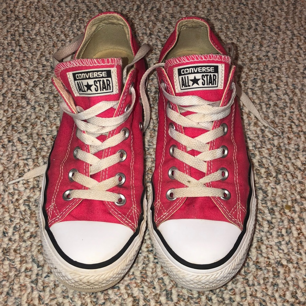 pink converse